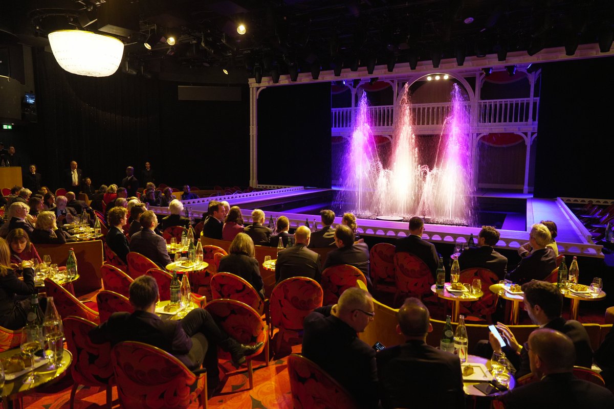 📢 L'édition inaugurale du Prix Gustave Roussy remise au Pr Charles Swanton 🏆

Pour sa première édition, le Prix <a href="/GustaveRoussy/">Gustave Roussy</a>, doté de 200 000 €, a été décerné au Pr Charles Swanton.

Chercheur et clinicien britannique, figurant parmi la liste des scientifiques les plus cités