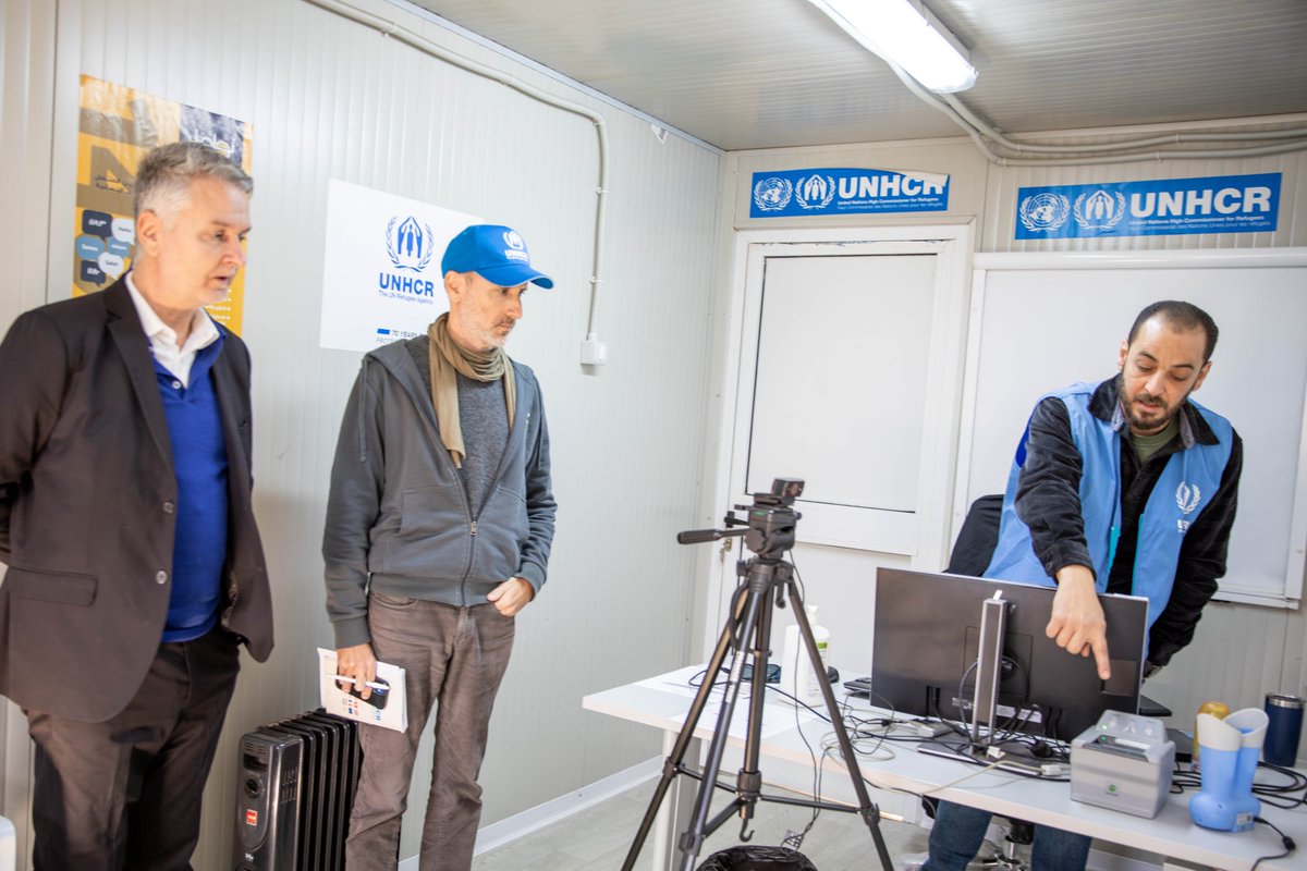 UNHCR welcomed Embassy of Switzerland's 🇨🇭 Fabrizio Poretti and delegation to the Registration Centre in Serraj, to showcase ongoing efforts in registering and assisting refugees and asylum-seekers
UNHCR is grateful for Switzerland’s continuous support offering humanitarian visas