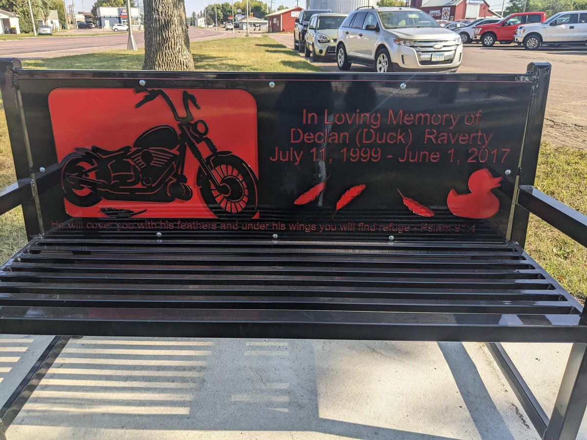 EaglePathMfg's tweet image. Our metals team has been working on this bench and it’s ready to be sold! This bench has a measurement of 5 feet wide by 40 inches tall. Put in your request and you can fully customize the back part of the bench! For only $850 you could take this bench inspired by you home.