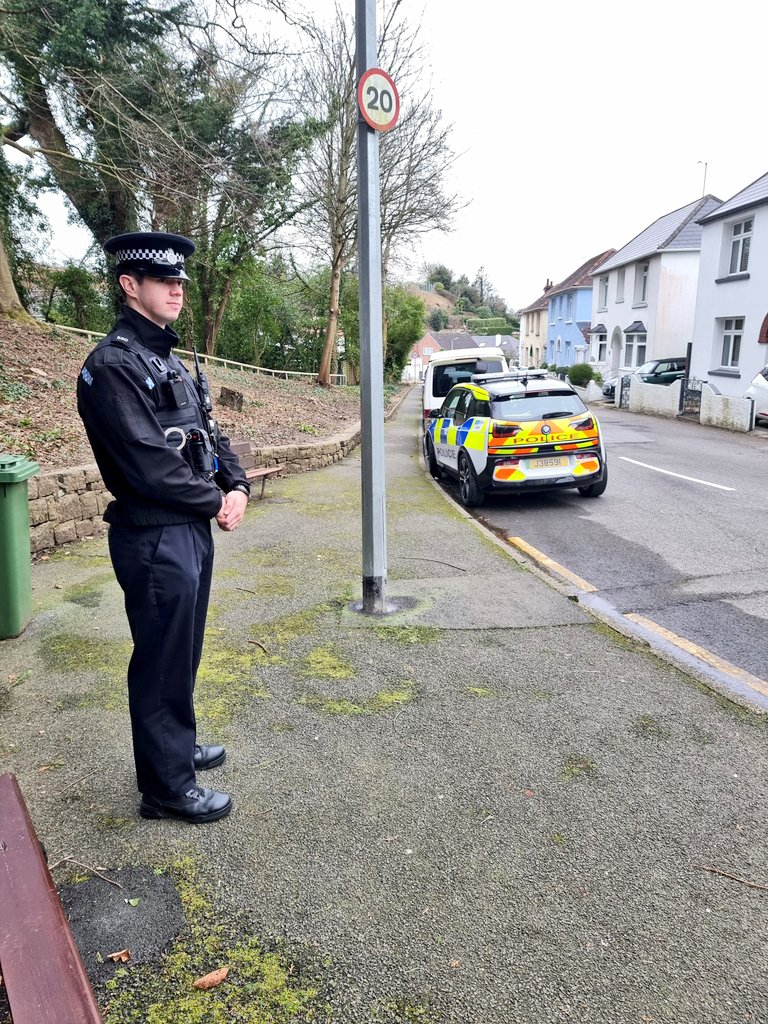 PC Bolton was out with me this afternoon patrolling Langley Park/Ave responding to residents reports of antisocial behaviour. We spoke with residents to offer reassurance &amp; engaged with education staff who were supporting our efforts.