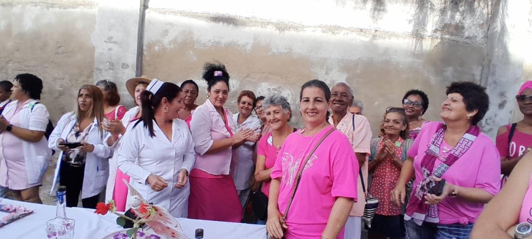 BarbieriEbe's tweet photo. Se desarrolla el acto provincial por el día internacional de lucha contra el cancer en Cienfuegos, policlinico Octavio de  la Concepción con reconocimiento a nuestros profesionales de batas blancas y otros sectores en el territorio #CubaEsSalud https://t.co/ZLSeBkBvuf
