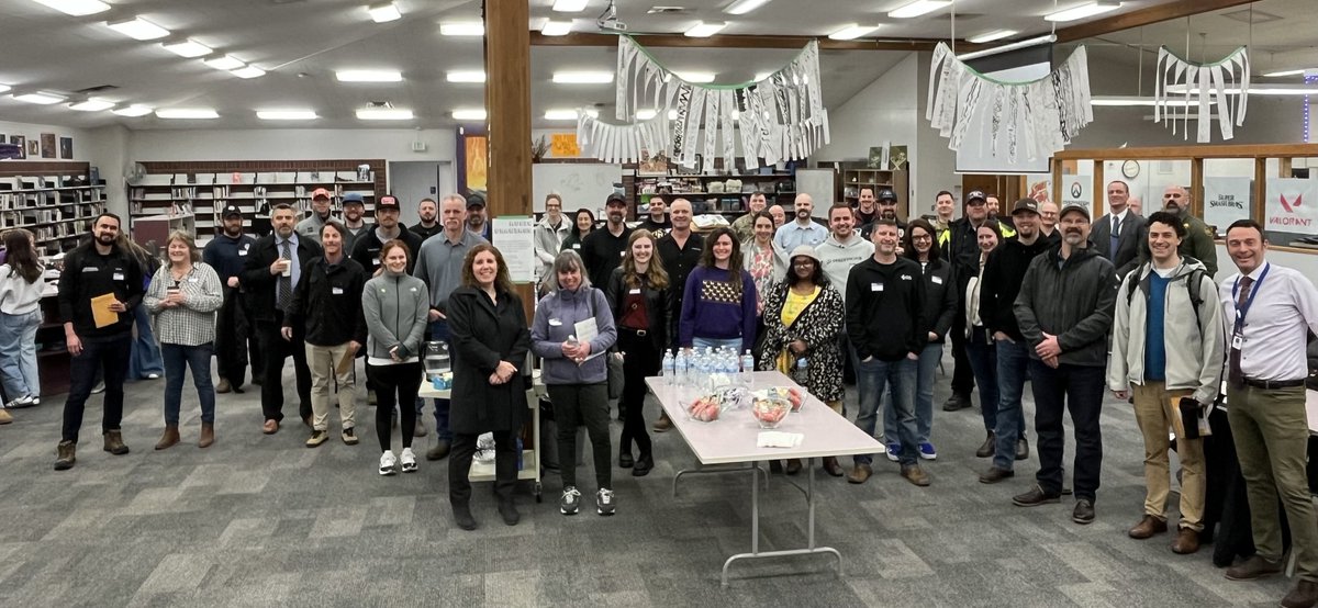 NVSchools's tweet photo. Last week Nooksack Valley High School hosted a career day with 39 different sessions and over 50 community presenters volunteering time to share with NVHS students. The teaching and support of the community volunteers offered a fresh perspective on careers to the students. https://t.co/PTe2PYrCvm