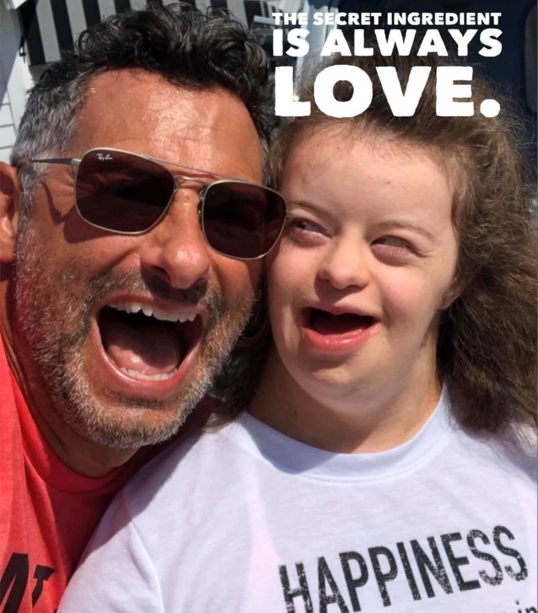 SmileProjectLo1's tweet photo. What is lifeโs greatest blessing?
LOVE.
Whatโs the secret ingredient?
LOVE.
๐๐๐
#smileprojectlouisville #love #smile #kind #happiness #kindness #joy #happy #michaelray #maddiemoo
PSโฆ
Smile ๐ = love. ๐ https://t.co/A7w1fcrFYU