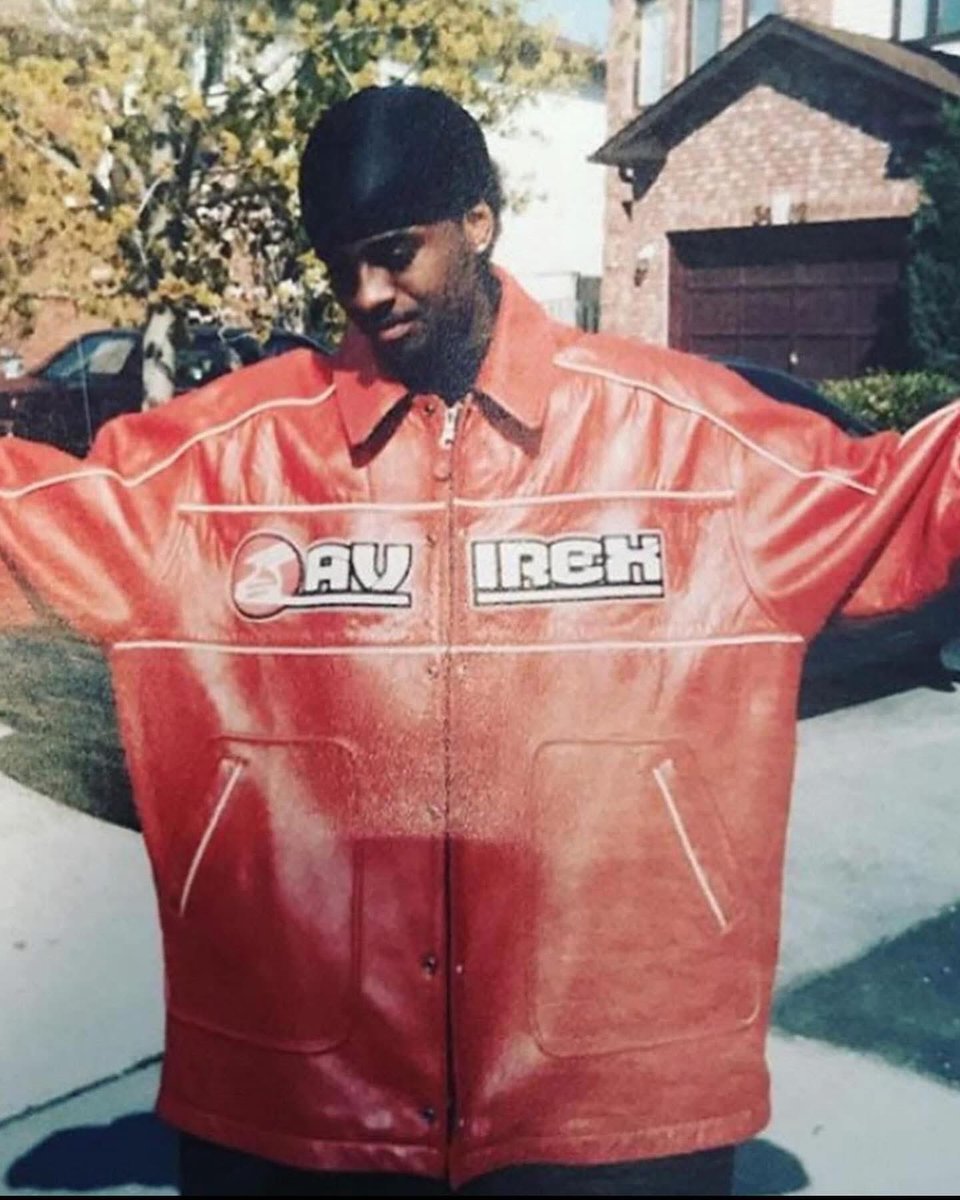 KamakacciJuice's tweet image. 1-900-Hustler ✨ 2002 vs 2025

📸 

#samecity #sauga #mdv #meadowvale #juice #avirex