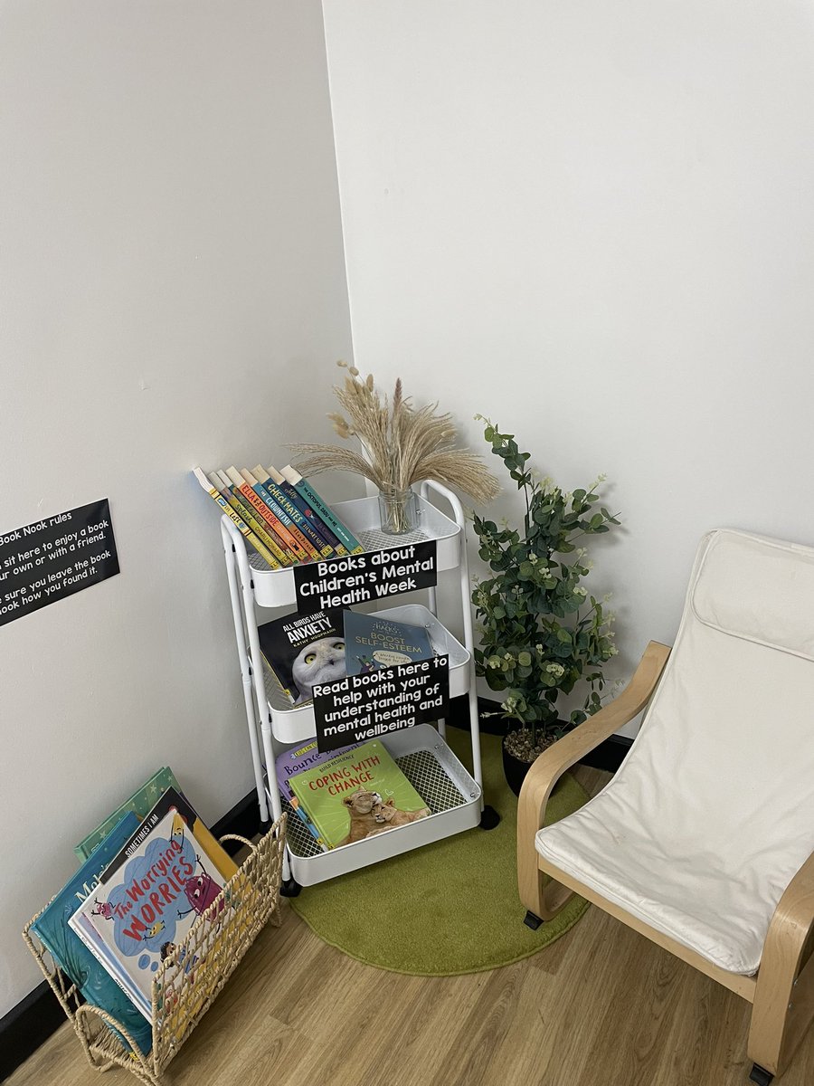 warrenleadacad's tweet photo. It was a pleasure to welcome colleagues from Leicester, Lincoln and Nottingham today for the Reading in Action day, where we shared our reading journey, our reading for pleasure culture and our reading environments #rfp #readingforpleasure @wright_read @LEADTSHub @LEADAcadTrust https://t.co/F8BjSBPNK9