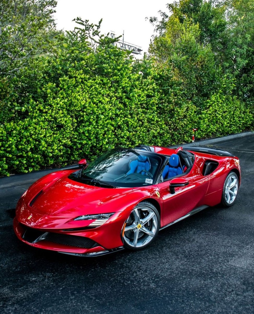 DailyFerrariTM's tweet image. Ferrari SF90 Stradale Spider
