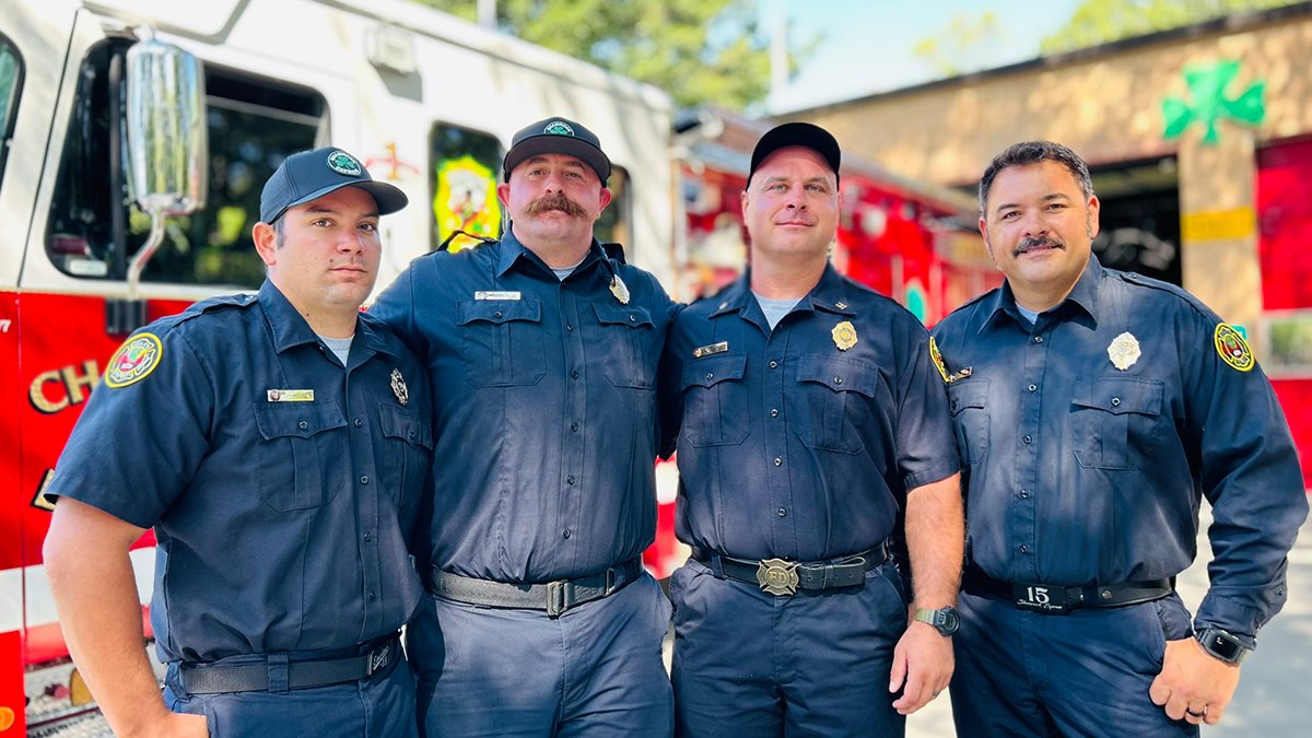 charlottefire's tweet photo. Honoring True Heroes! Engine 15 answered the call on April 29, stepping into danger to save lives. Their courage and selflessness in the face of unimaginable circumstances have now been recognized with the Hometown Hero Award.

For them, it wasn’t about awards—it was about doing the job, standing together, and protecting their community.

Read more about their bravery and the honor they received: https://t.co/0vECA5JlWY
