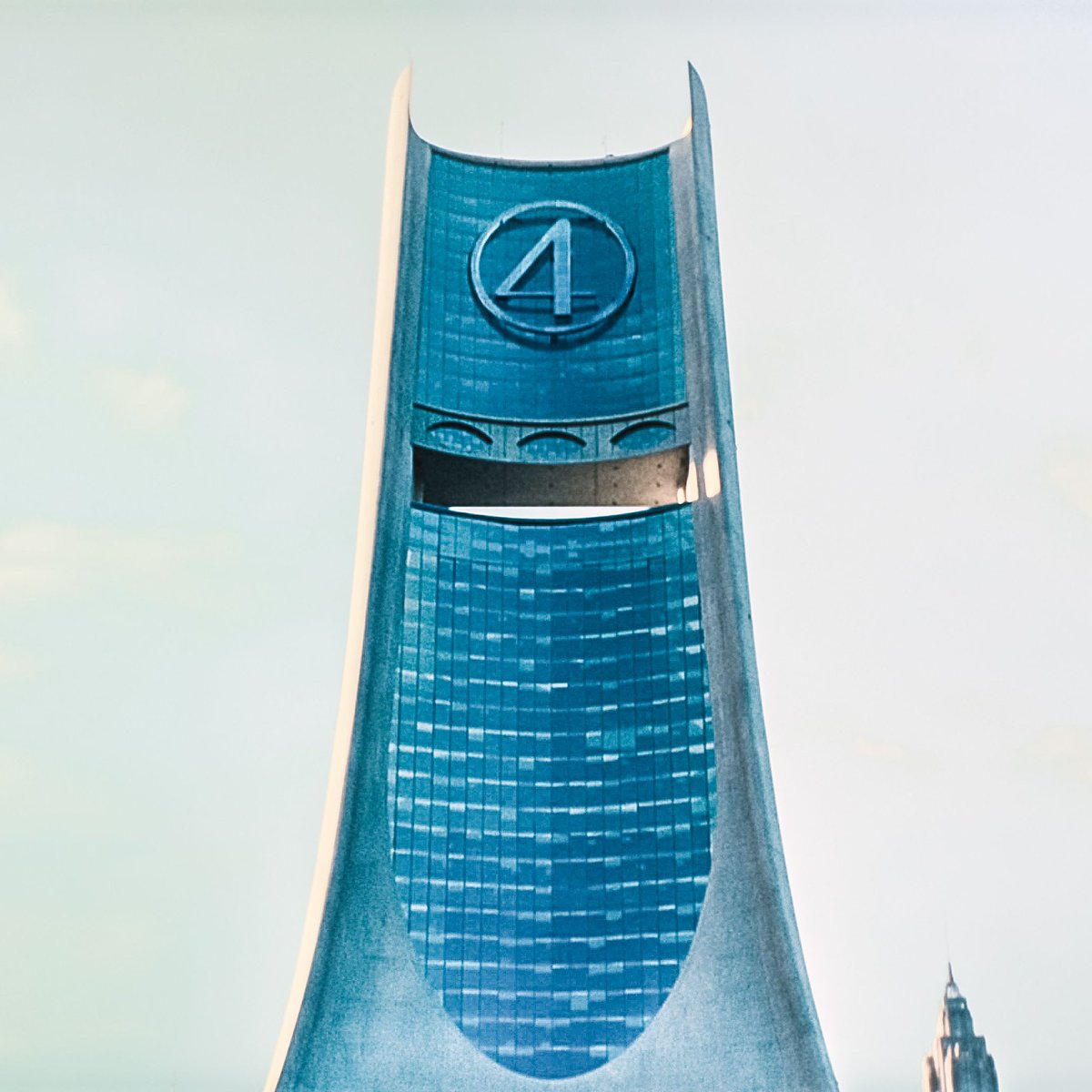 CultureCrave's tweet image. Avengers Tower | Baxter Building 

(via @thedirect)
