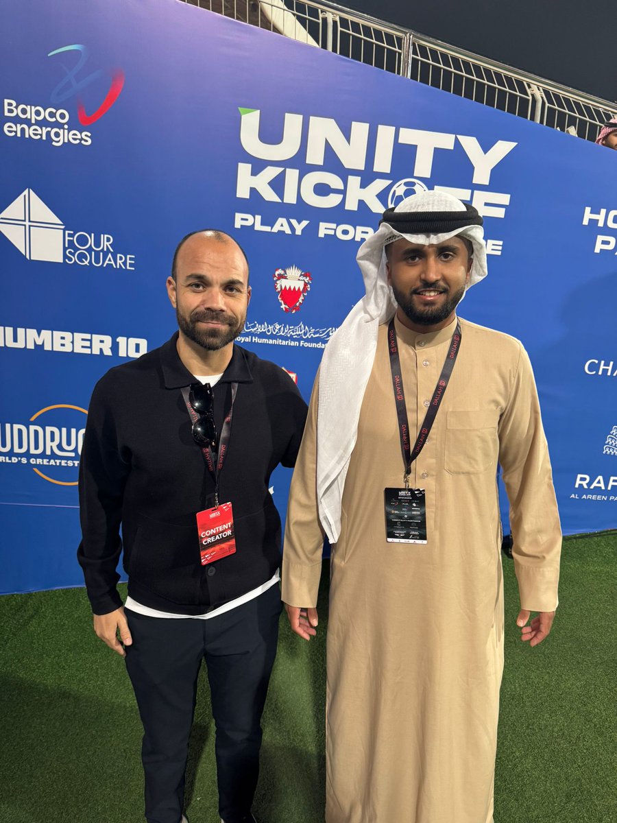 FutbolJobs_ES's tweet photo. El director de proyectos deportivos de FutbolJobs, @luisvm1985, estuvo presente en el evento "Unity Kickoff - Play For a Cause" en Baréin.

🤝 Desde FutbolJobs queremos felicitar a todos los organizadores y esperamos  cerrar proyectos deportivos en este magnífico país ⚽️🇧🇭. https://t.co/P0pkHBElZI