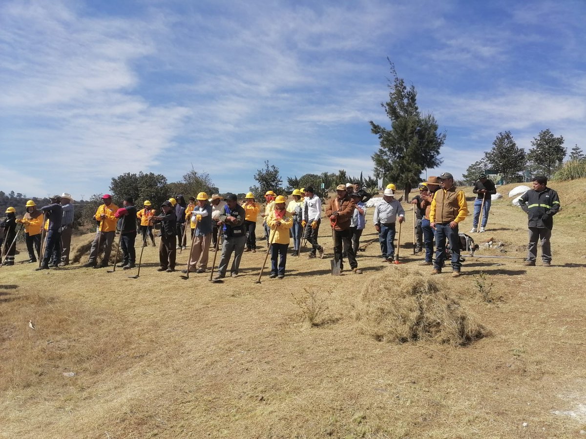 Probosque_'s tweet photo. #PrevenirEsMejorQueCombatir  | Personal de #Probosque impartió un curso teórico-práctico sobre actividades preventivas para evitar #IncendiosForestales a ejidatarios de #Tepotzotlán. https://t.co/6XpLpdQ0FM