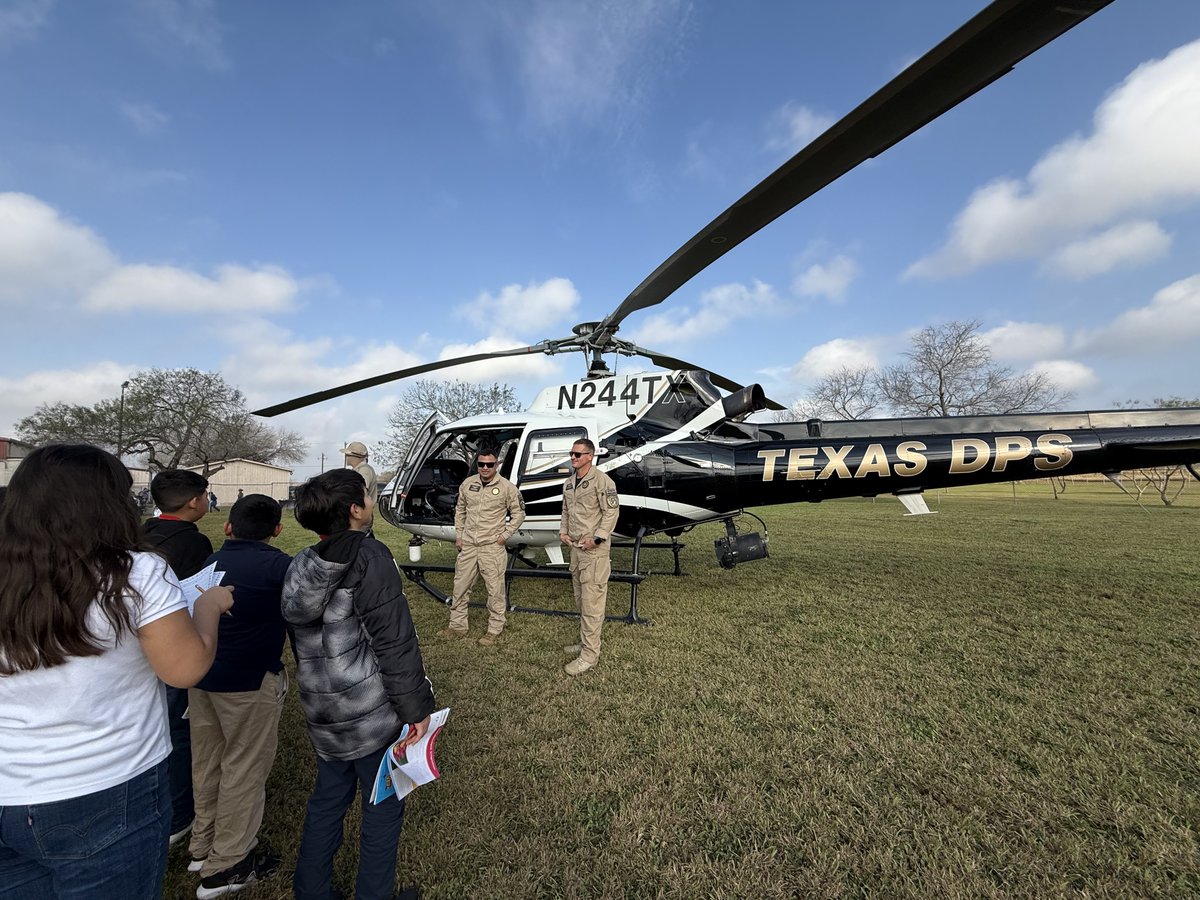Ms. Bennett (@ms_labennett) on Twitter photo Career Day was a success! So grateful to everyone who took time to inspire our students.💗 The morning was full of amazing experiences—some even landed in the most exciting way! <a href="/Las_Yescas/">Las Yescas</a> #CareerDay #Grateful #PricelessMoments 🚁🚚🚔🦷🚨💦 Career Day was a success! So grateful to everyone who took time to inspire our students.💗 The morning was full of amazing experiences—some even landed in the most exciting way! <a href="/Las_Yescas/">Las Yescas</a> #CareerDay #Grateful #PricelessMoments 🚁🚚🚔🦷🚨💦