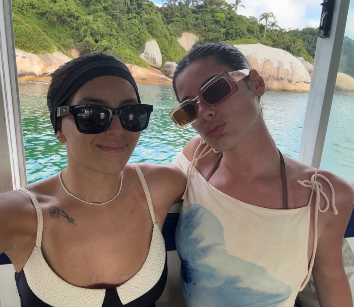 las amo tanto❤️ (sofia reponete protector más seguido porfa)