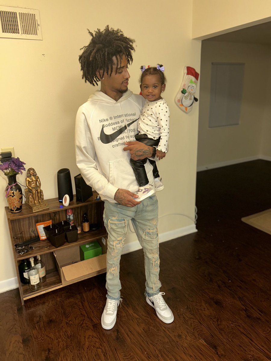 von_mula's tweet photo. Letter To My Daughter 🤞🏽💕 https://t.co/rj59hYYLwH