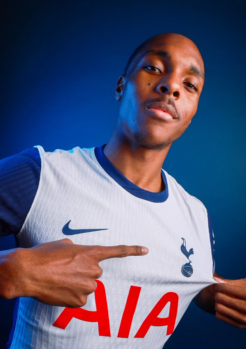 TheSpursExpress's tweet photo. 🚨🥇| Chelsea tried to hijack the deal for Mathys Tel as the player was getting ready to fly to London.

The attempt was in vain. The player had decided, he wanted to join #Spurs. 🤍

@Tanziloic https://t.co/CCQUVrklHi