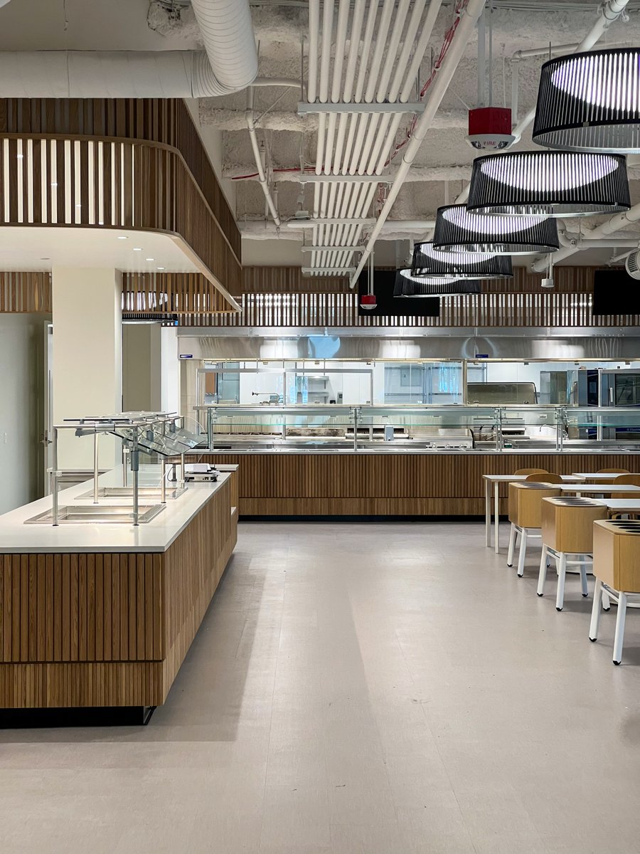 scbuildersinc_'s tweet photo. We’re excited to showcase some of our recent TI projects! We completed several projects for Workday, including:

• A 2,075 sq. ft. pharmacy
• 90,000 sq. ft. of office space across three floors
• A 10,500 sq. ft. café with a full commercial kitchen

Congratulations to the team! https://t.co/yrMs0DdSgL