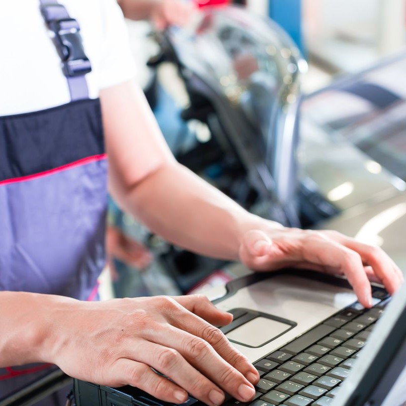 HAAutoworkz's tweet image. Don't ignore that warning light! Our car diagnostics are the key to maintaining peak performance. Schedule your diagnostic test today.
#CarDiagnostics #HandAutoWorkz 
performancecarspecialistcalgary.ca/car-diagnostics