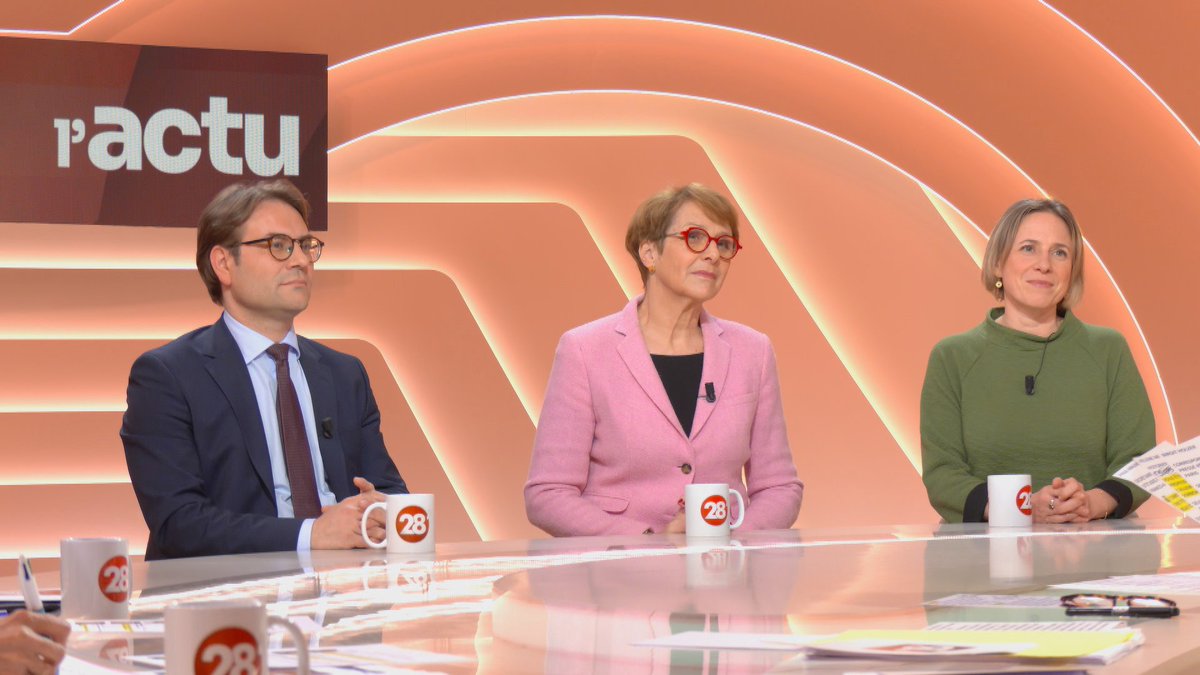 28 minutes (@28minutes) on Twitter photo 🇩🇪 L’Allemagne va-t-elle céder aux sirènes de l’extrême droite ?
On en débat avec :
➡ <a href="/BirgitHolzer/">Birgit Holzer</a>, correspondante pour la presse régionale allemande
➡@helenemiard Delacroix, historienne
➡ Paul Maurice (<a href="/Pl_Maurice/">Paul Maurice</a>), secrétaire général <a href="/CerfaIfri/">Comité d'études des relations 🇫🇷🇩🇪</a>
📺tinyurl.com/28min0402 🇩🇪 L’Allemagne va-t-elle céder aux sirènes de l’extrême droite ?
On en débat avec :
➡ <a href="/BirgitHolzer/">Birgit Holzer</a>, correspondante pour la presse régionale allemande
➡@helenemiard Delacroix, historienne
➡ Paul Maurice (<a href="/Pl_Maurice/">Paul Maurice</a>), secrétaire général <a href="/CerfaIfri/">Comité d'études des relations 🇫🇷🇩🇪</a>
📺tinyurl.com/28min0402