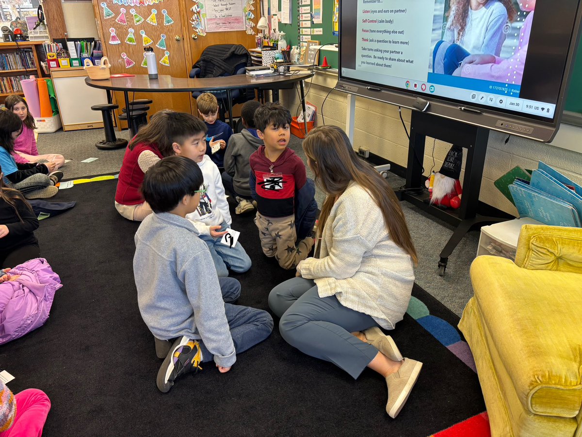 wag_j's tweet photo. Our students learned about being present by paying attention to their thoughts, feelings, and actions while participating in NEST. They also practiced being present through active listening. https://t.co/N2Q3S86uzi