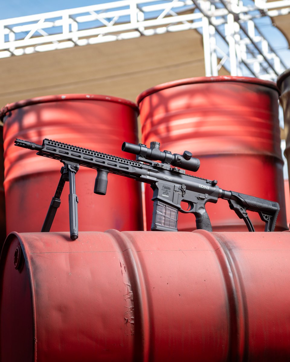 Evike_airsoft's tweet image. Did you see our Shot Show Video showcasing the new @emg_arms x @danieldefense Licensed DD5V3
along with the EMG 180rd @lancersystems L7AWM Mid-Cap Magazine. 
 
Make sure to P R E- O R D E R yours now! 

#cosplay #larp  #emg #danielfense #evike #airsoft