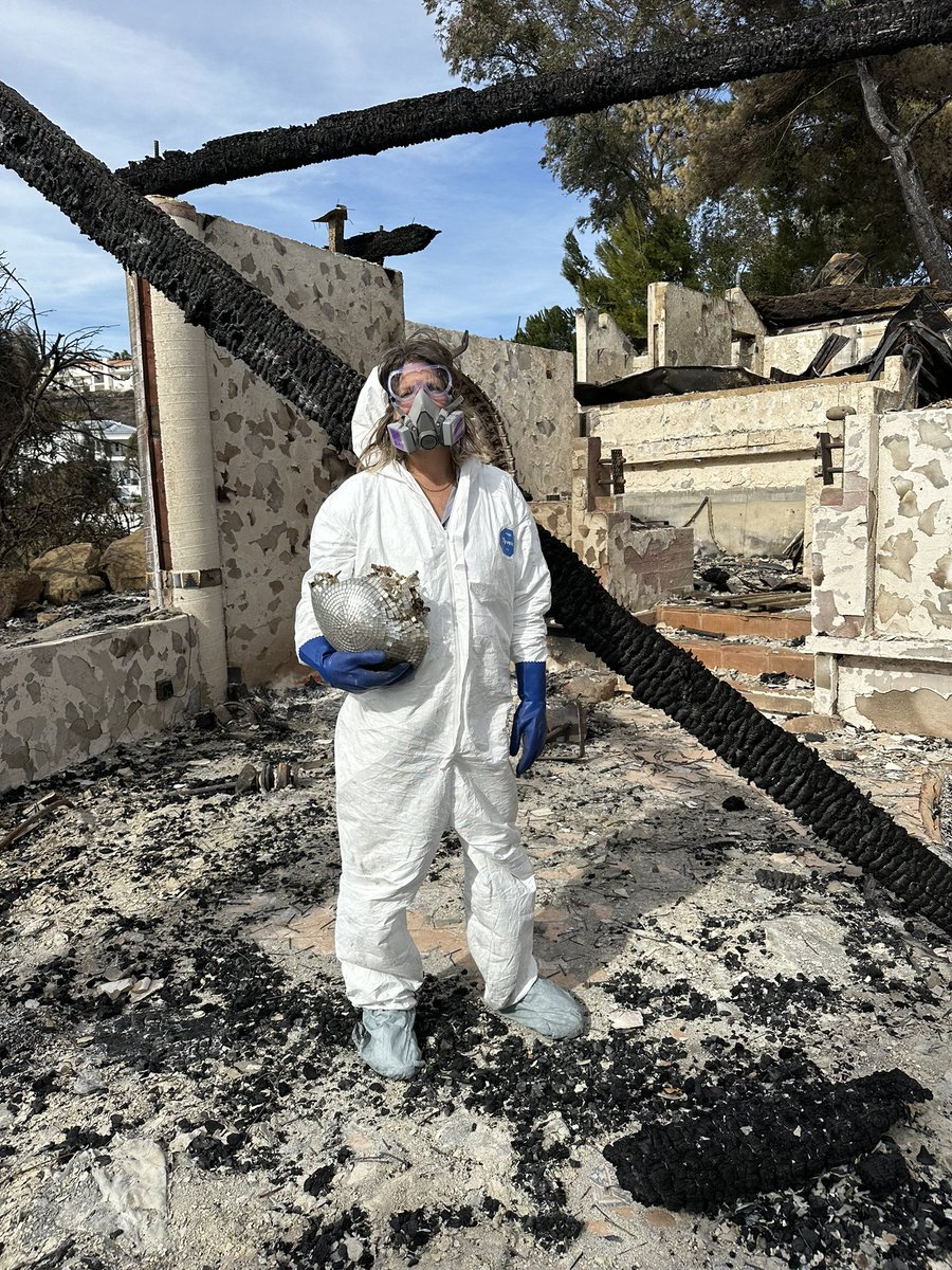 Poolside tweet media