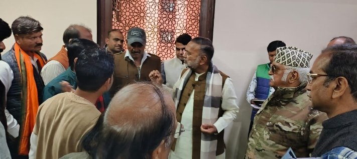 Ramkesh83366346's tweet photo. महोदय #Interdiscomtransfer का समाधान होना बेहद आवश्यक हैं क्योंकि घरों से दूर हर दिन बिजली कार्मिकों के निधन होते जा रहे हैं, तमाम विपरीत परिस्थितियों में निगम सेवाऐं देने को मजबूर @BhajanlalBjp @hlnagar @KumariDiya @RajCMO @DrPremchandBJP @BhajanlalBjp @madanrrathore https://t.co/iW2YgTDed9