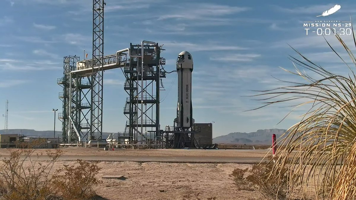 RevesdEspace's tweet photo. 🚀 Le vol suborbital #NS29 de #NewShepard s'est bien déroulé ce mardi avec des expériences à bord, malgré un parachute qui a eu du mal à se déployer. La capsule a atteint 104 km d'altitude et a simulé une gravité lunaire https://t.co/0HmZRGHiCx