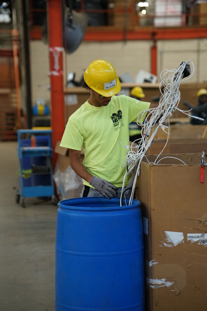 RecycleForce tweet media