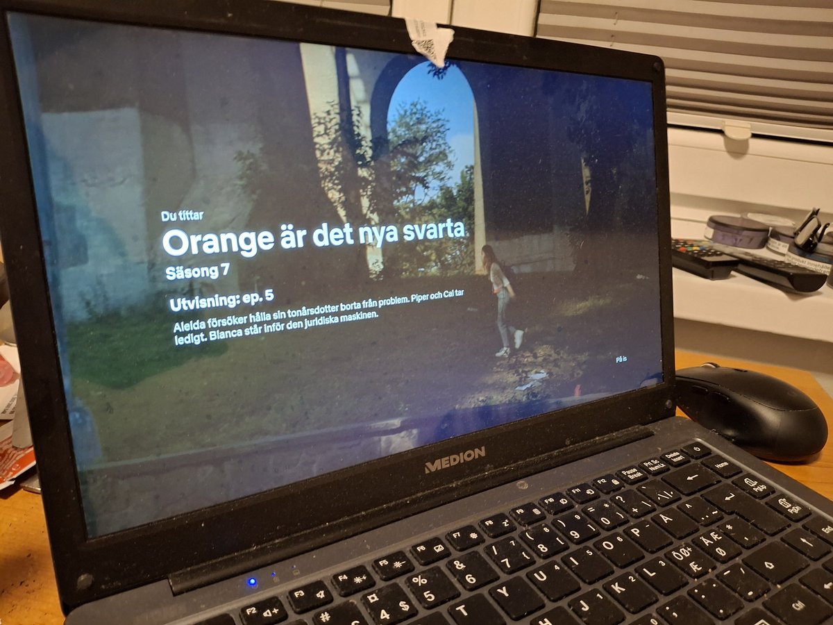 BSoftaofta's tweet image. #SoftaOfta #dinner #Polen ✌️💞😇🇸🇪🇪🇺🇺🇦🌎🏴‍☠️🎶💛❤️💙💯🇵🇱🍸🥙🍻🙏