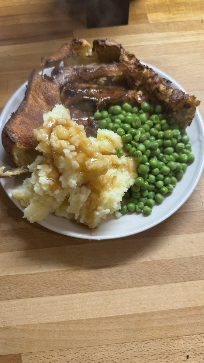 runsandstrums's tweet image. Got a nice rise out of my toad today.. 
The mash was a bit lumpy though. Not sure #WPB would approve.