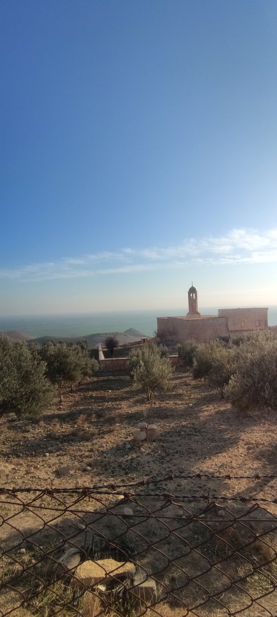 Mor Mihail Kilisesi ve Mezopotamya ovası.