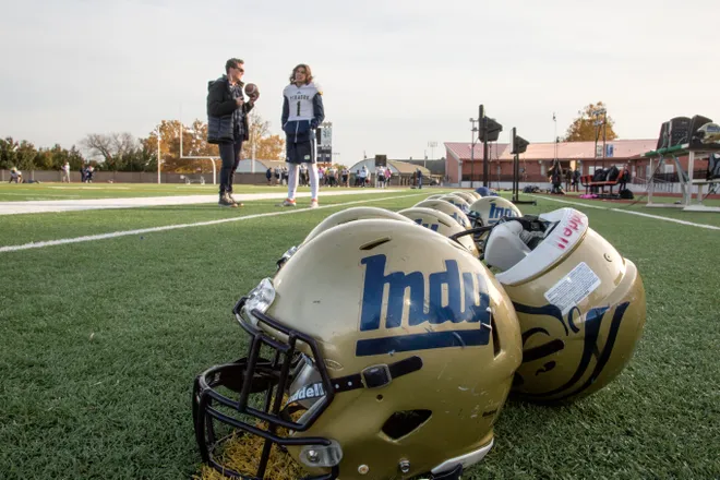 Independence CC is looking for a QB and OL coach to join our staff. Both are paid positions and salaries are posted via each respective job description. Offensive line applicants can apply

- Link indycc.apscareerportal.com/jobs/2803242/a…