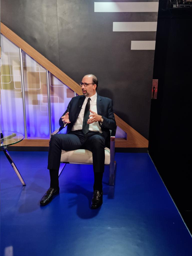 hectorherrerac's tweet photo. "En @FPcomunica habrá un proceso elector plural, abierto, democrático, justo, y participativo, para escoger las próximas autoridades del partido, en el Congreso Elector Manolo Tavares Justo", @henry_meran Pte Comisión Electoral.
Más hoy, en De Entero Crédito.
8PM @rnncanal27 https://t.co/vMSAZJEDSF