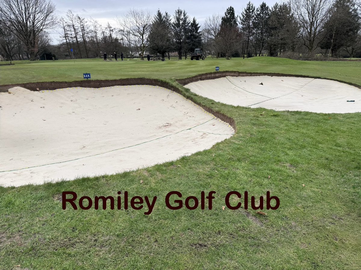 Whitemoss_BLaw's tweet photo. @romileygolfclub today installing 12 bunkers with @BunkerMat_com just before the rain. Back again First week in March for another 8. 
#bunkers #golf #bunkerliner 
@Dannyleepvfc 
@RoryTindal https://t.co/ua5tEjAZA2