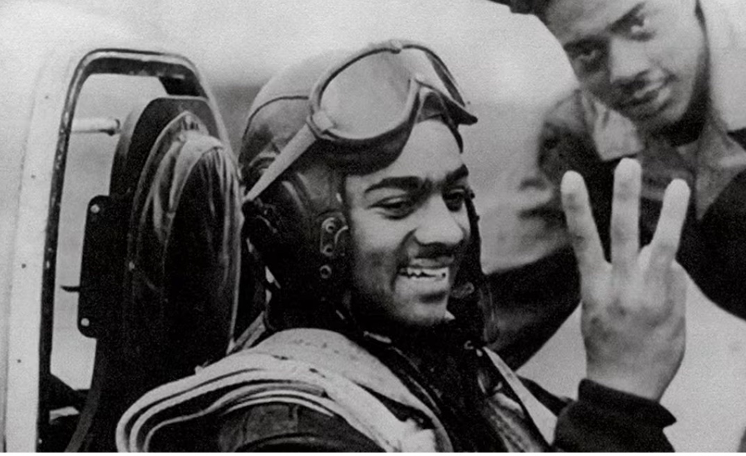 🚨NEW: One of the last remaining Tuskegee Airman dies at 100. 

Retired Lt. Col. Harry Stewart, Jr., passed away on 2/2/25 at his home in Michigan. 

During WW2 Stewart flew 43 missions over Europe, earning an Air Medal and a Distinguished Flying Cross with 332nd Fighter Group🇺🇸