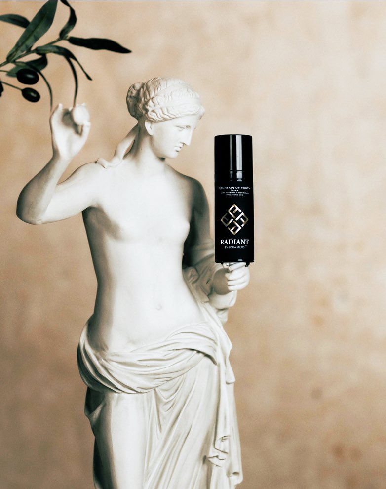 milossofia's tweet photo. I’m proud to introduce to you  RADIANT BY SOFIA MILOS  my new skin care line ❤️
Created with personal  passion , attention to Quality, Pure &amp; Fresh ingredients, Natural &amp; Farm Sourced in Italy 🇮🇹 
Certified Vegan 🍃

Spring 2025 
https://t.co/fIP7GsSCil https://t.co/z4I6aqmJbL