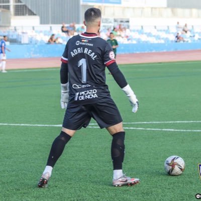 🟢 AGENTES LIBRES FICHA P

Jugador interesante cortado.

Portero: Adri Real
29 años. 1'83 m

✅ Viene de jugar todo en JOVE: 19 partidos.

Ex Socuéllamos, Puertollano...

📽️youtu.be/oJl_1k0ott0?si…