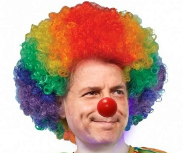 <a href="/HuffPostItalia/">L'HuffPost</a> Conte.....fuffypost è responsabile per aver fatto diventare la.politica una barzelletta.