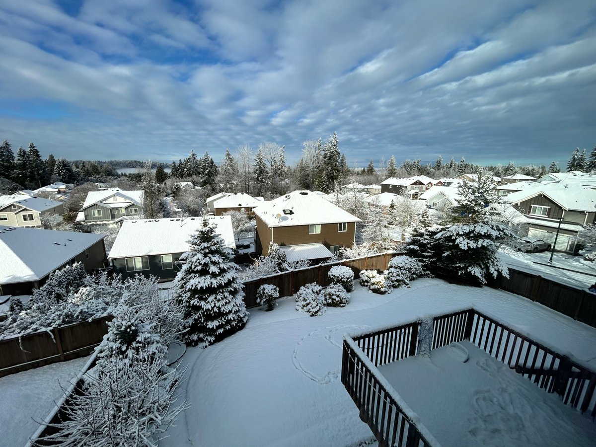alphatechie2's tweet photo. @KSeattleWeather  Snow scenes at Duvall https://t.co/gqRyIo0qxn