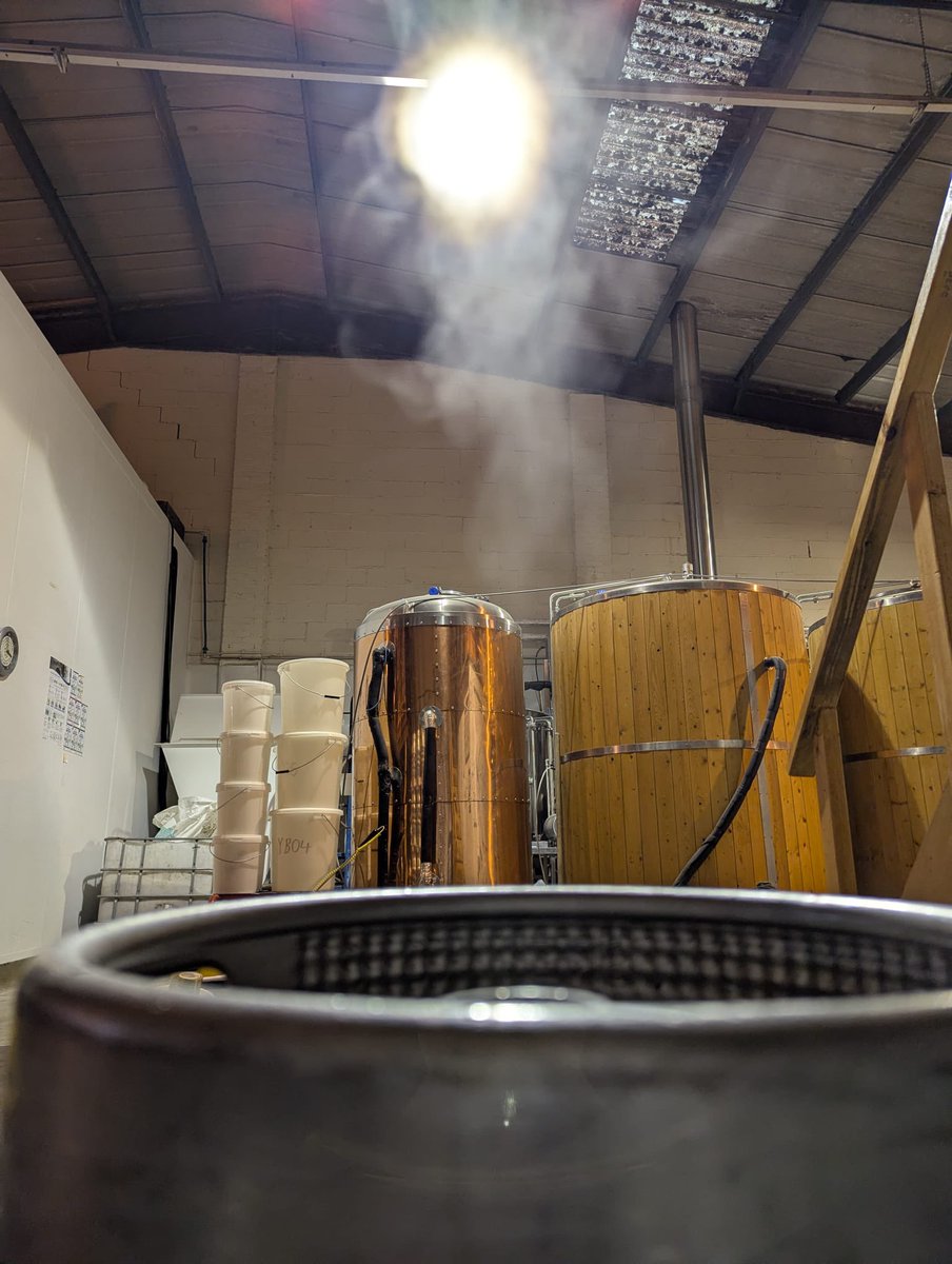 Always something to do in a brewery. Cask washing today, ready for the beers we’re racking tomorrow 🍺