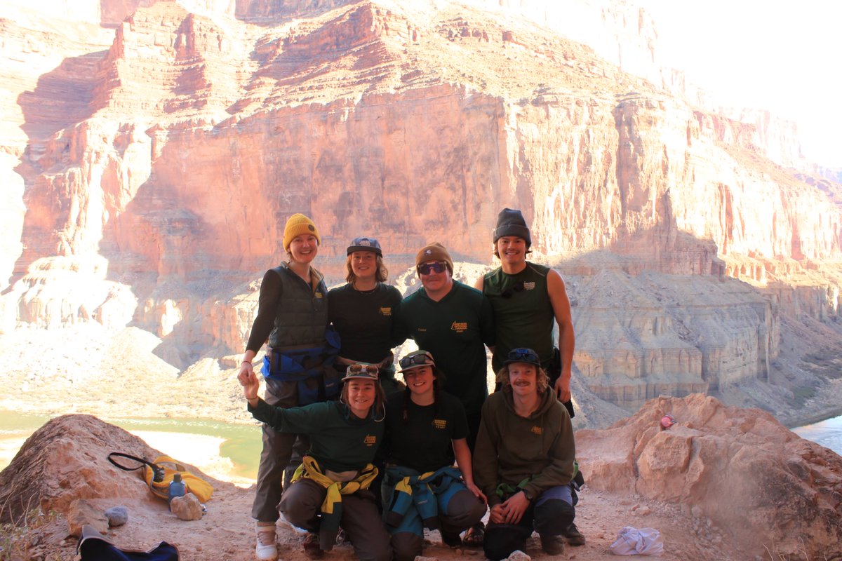 Long overdue WELCOME HOME shoutout to our dear friends who ventured into the the big ditch this January 😍 #grandcanyon 

Pictured: Zoë, Molly, Conor, Ty, Fields, Emily, and Matt on the Nankoweap Trail, Grand Canyon
