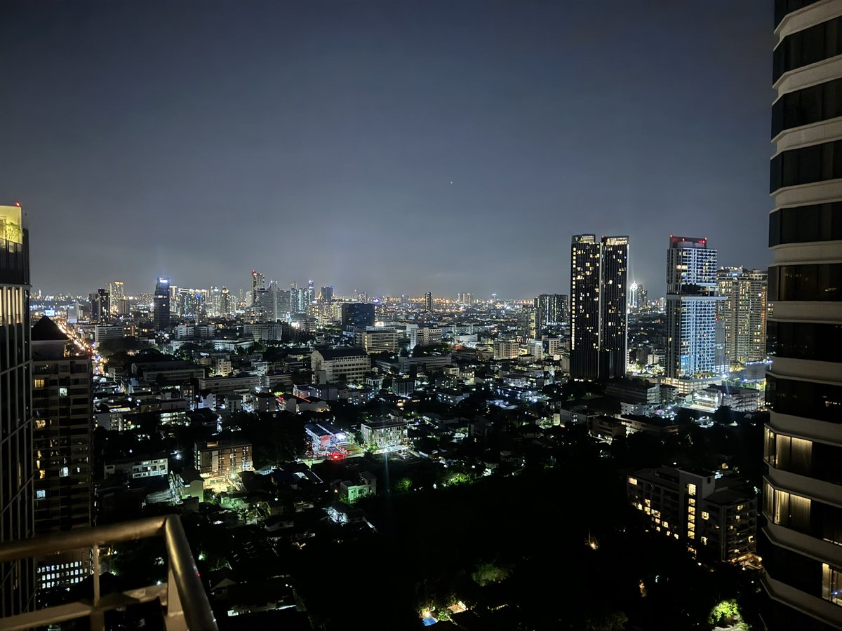 去了馬爾斯⋯
建議跟別人接吻、舔奶頭 、吸屌、舔身體的
一定要去沖洗一下，要不然身體都會有很重的口水味。
軟了三次⋯ 新年快樂！