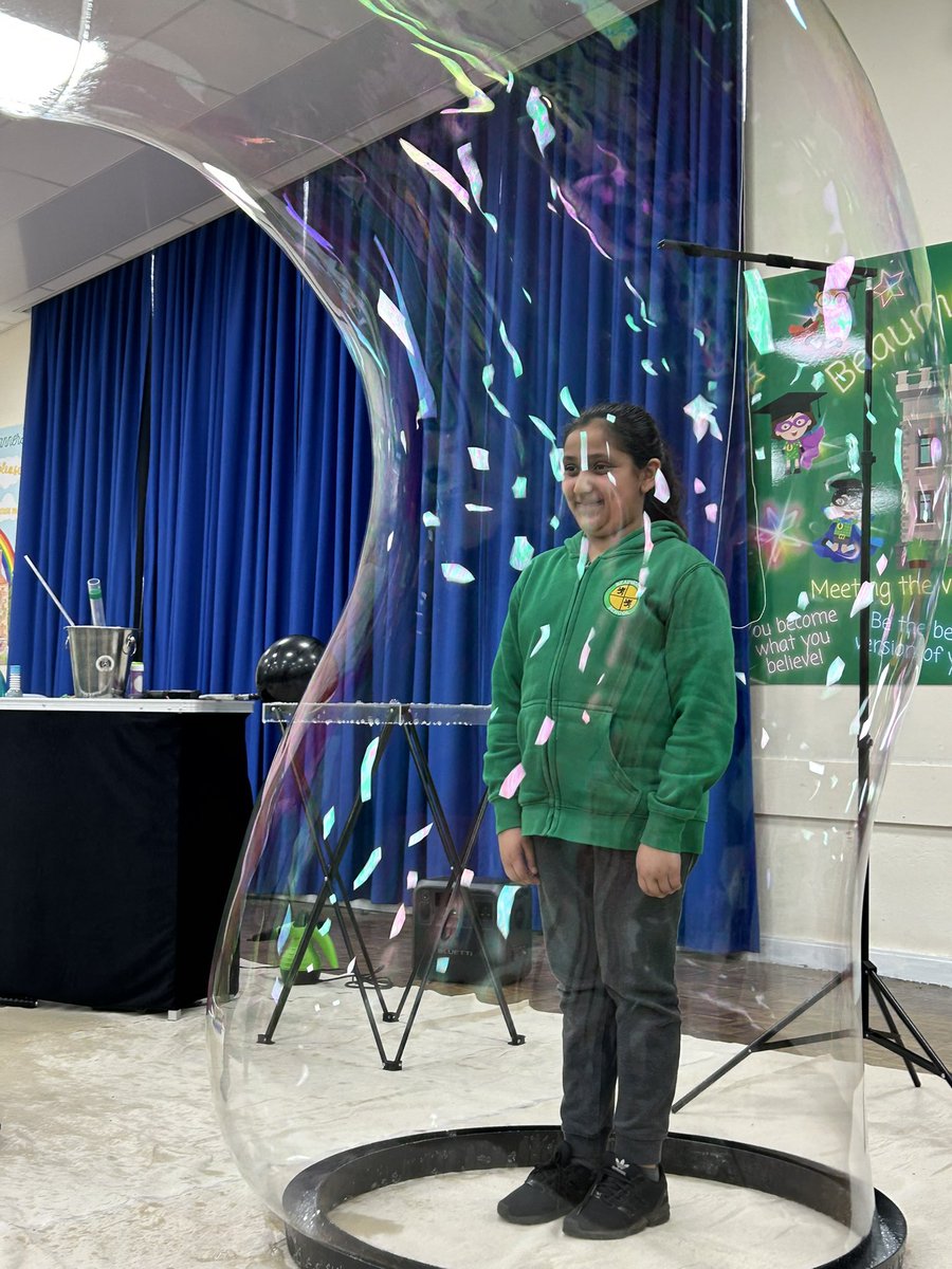 🫧🫧🫧 We absolutely loved the bubble show after school today. Thank you so much to our wonderful PSA for organising. 🫧🫧🫧