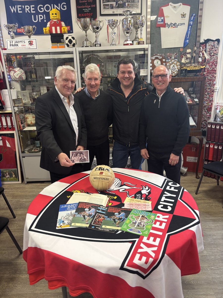 James Vickery (@jsvickery) on Twitter photo 🏆 Some of the legends of the <a href="/OfficialECFC/">Exeter City FC</a> 1981 FA Cup run!
I was lucky enough to be able to spend some time with them at the <a href="/GrecianArchive/">ECFC Museum</a> today.
Hear my chat with Martyn Rogers, Peter Hatch and John Delve:
bbc.co.uk/sounds/play/p0…
#ecfc 🔴⚪️ 🏆 Some of the legends of the <a href="/OfficialECFC/">Exeter City FC</a> 1981 FA Cup run!
I was lucky enough to be able to spend some time with them at the <a href="/GrecianArchive/">ECFC Museum</a> today.
Hear my chat with Martyn Rogers, Peter Hatch and John Delve:
bbc.co.uk/sounds/play/p0…
#ecfc 🔴⚪️