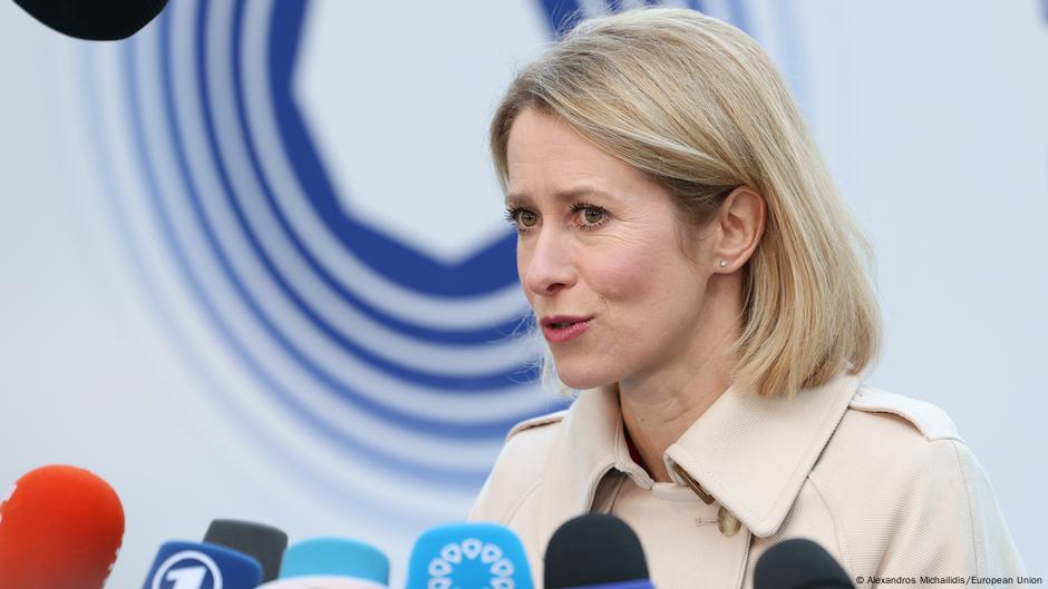 Трибунал для Путина будет работать, даже если Трамп добьется мирных переговоров с президентом РФ по Украине. Об этом заявила DW верховная представительница ЕС по иностранным делам Кая Каллас на брифинге в Брюсселе. Он посвящен созданию международного трибунала за преступление