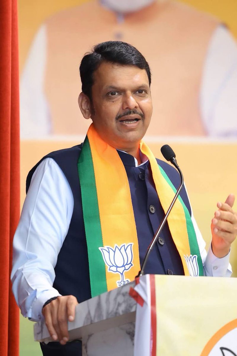 niveditapurohit's tweet photo. Visionary leader of Maharashtra
King 👑 of Maharashtra politics
सातत्याने महाराष्ट्राच्या जनतेचे कल्याण आणि विकास करणारे ऊर्जा वान कल्याणकारी
@Dev_Fadnavis जी 🥰❤️
#Team__Devendra https://t.co/HjDtf9Xyyc