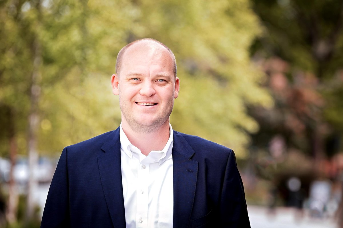 CaddellConst's tweet image. Congratulations to Zach Moore who has recently been promoted to Senior Vice President with our growing Commercial group. We look forward to many more years of #ConstructingWhatMatters together.  caddell.com/zach-moore-pro…