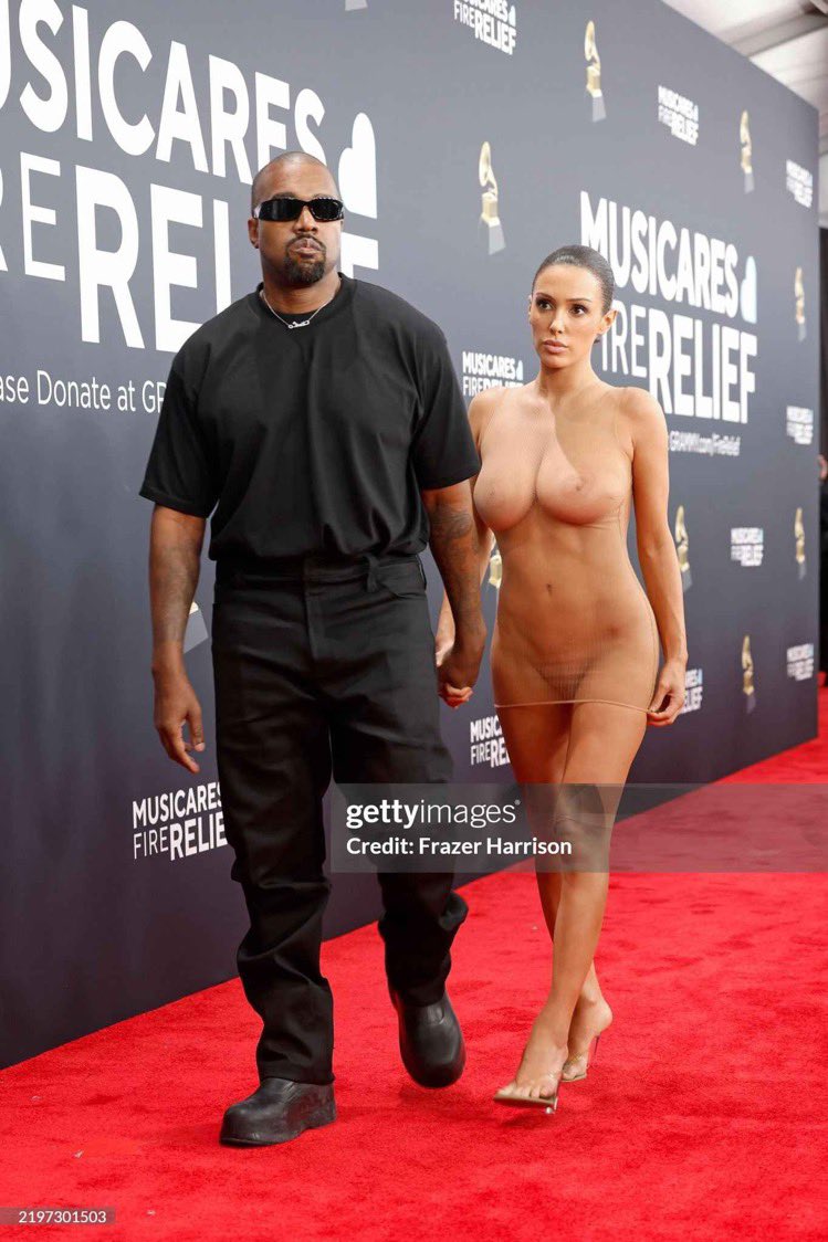 This picture will go triple platinum in the tabloids 🔥😎