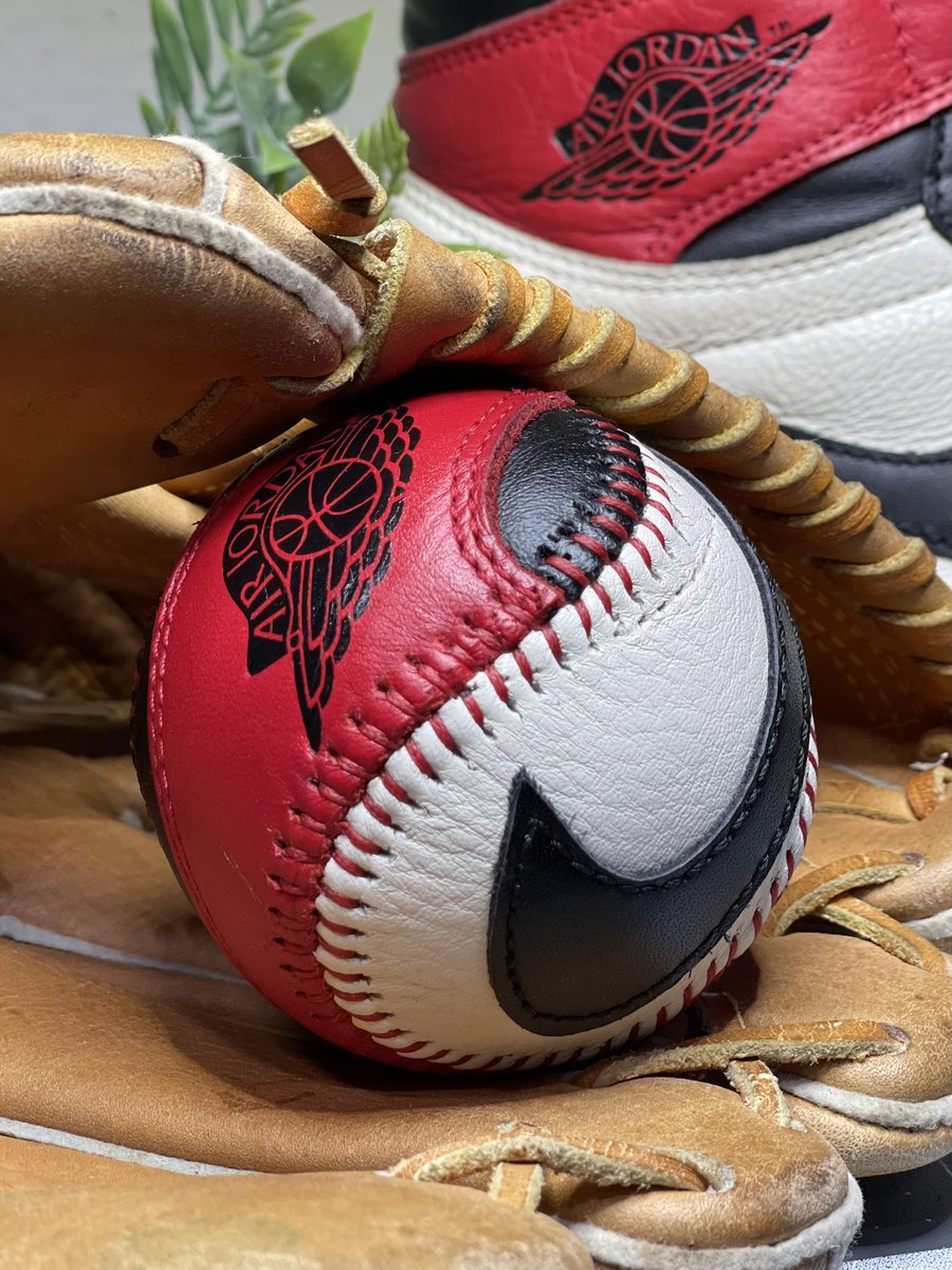 85customs's tweet photo. Upcycled Air Jordan 1 Baseball! 

I repurpose worn out or damaged sneakers to create my hand stitched leather goods and sneaker art♻️ https://t.co/Msch48E4pS