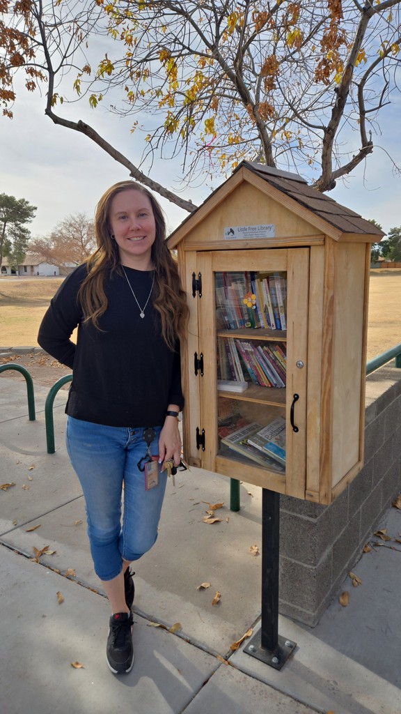 Better World Books tweet media