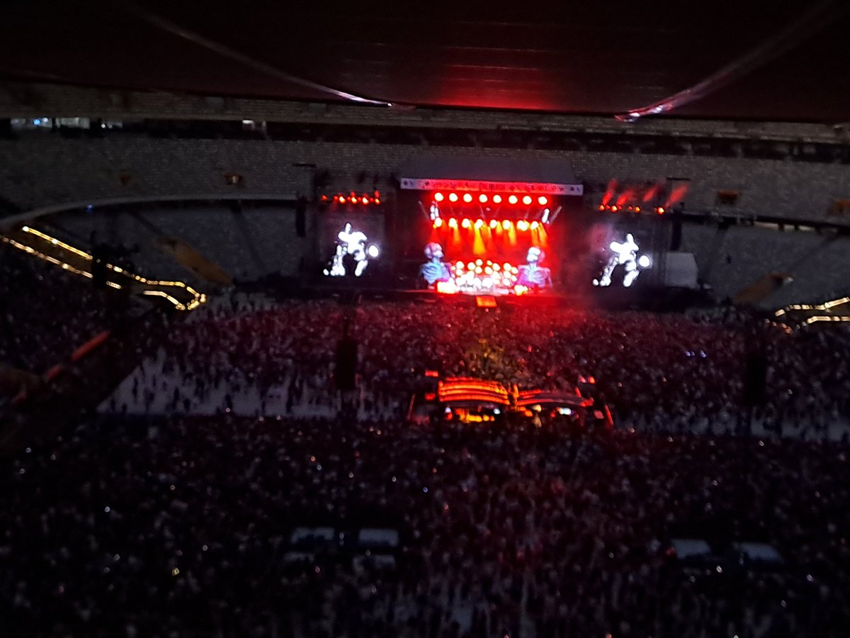 salvo1279's tweet photo. Greenday!! https://t.co/Fd3vCv9uZv